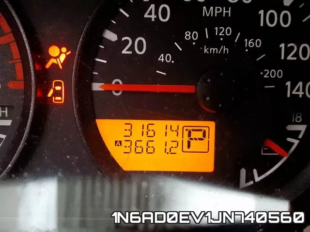 1N6AD0EV1JN740560 фото 9