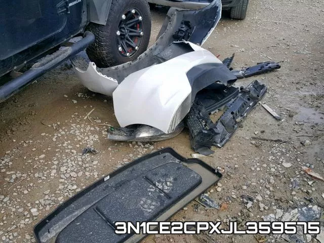 3N1CE2CPXJL359575 фото 10