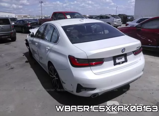 WBA5R1C5XKAK08163 фото 4