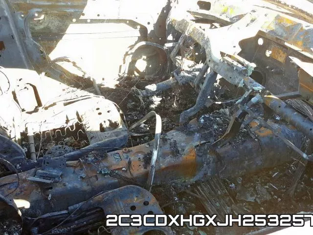 2C3CDXHGXJH253257 фото 6