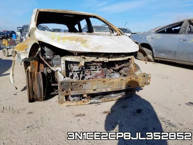 3N1CE2CP8JL352852 фото 10