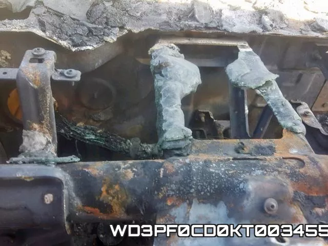 WD3PF0CD0KT003455 фото 9