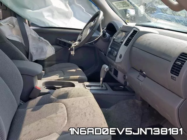 1N6AD0EV5JN738181 фото 6