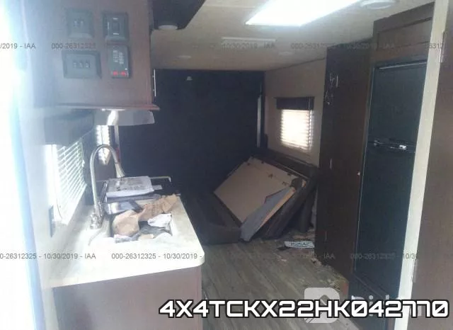 4X4TCKX22HK042770 фото 9