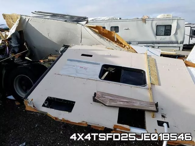 4X4TSFD25JE018546 фото 10