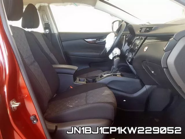 JN1BJ1CP1KW229052 фото 6