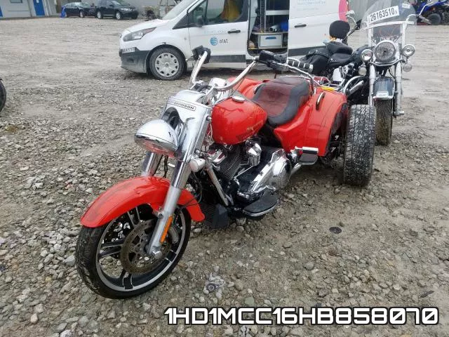 1HD1MCC16HB858070 фото 3