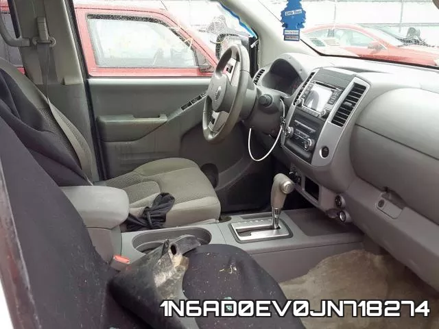 1N6AD0EV0JN718274 фото 6