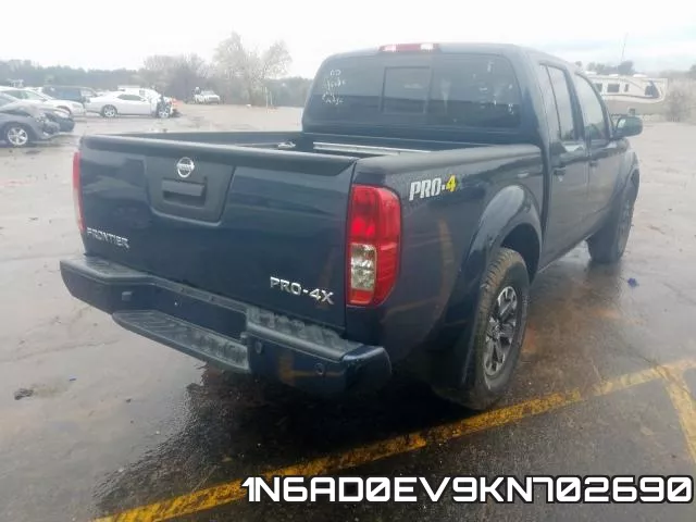 1N6AD0EV9KN702690 фото 5