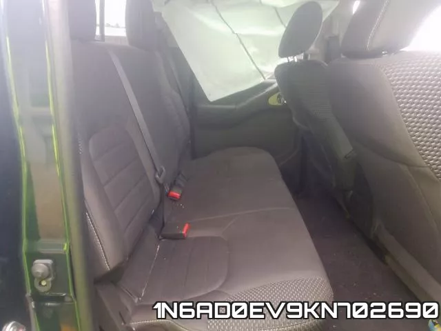 1N6AD0EV9KN702690 фото 7