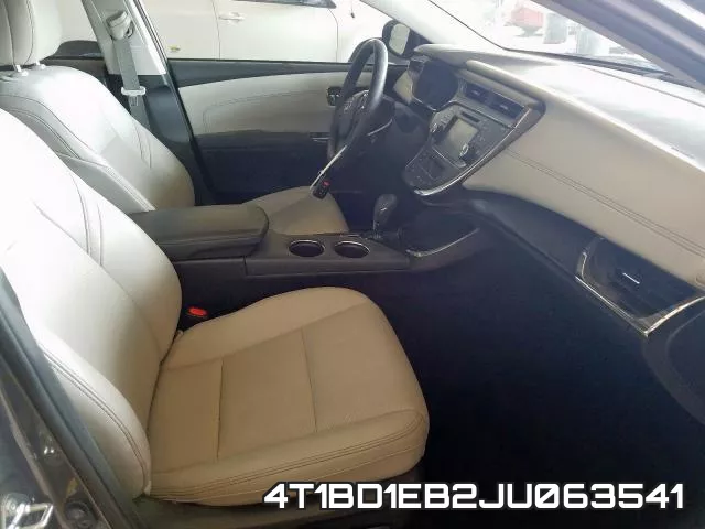 4T1BD1EB2JU063541 фото 6