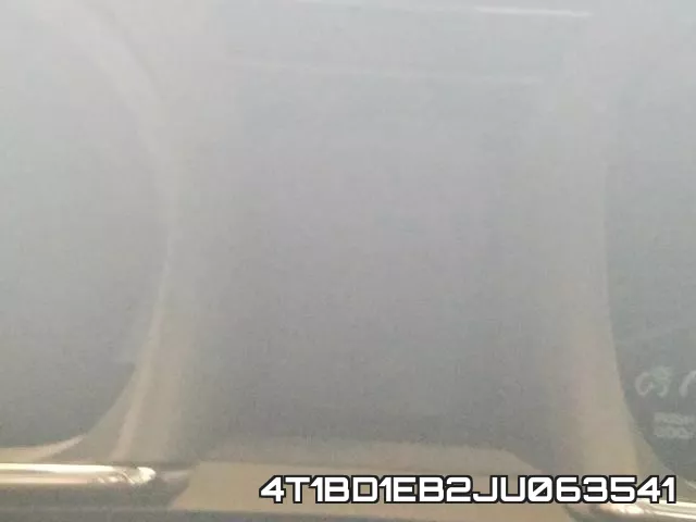 4T1BD1EB2JU063541 фото 9