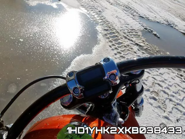 1HD1YHK2XKB038433 фото 9