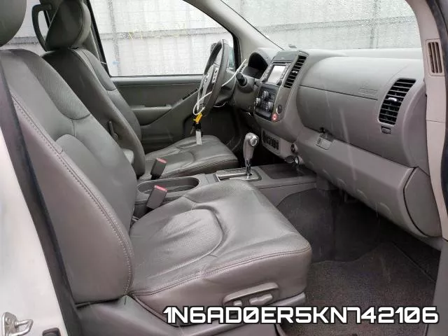 1N6AD0ER5KN742106 фото 6