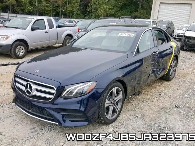 WDDZF4JB5JA323975 фото 3