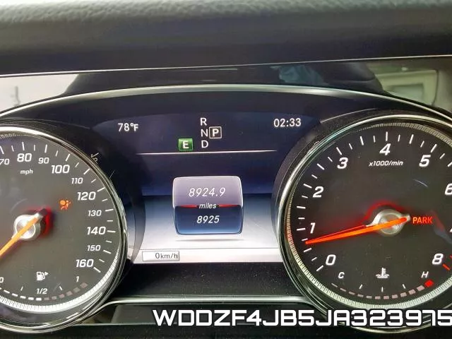 WDDZF4JB5JA323975 фото 9