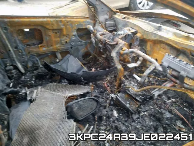 3KPC24A39JE022451 фото 6
