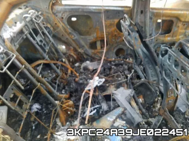 3KPC24A39JE022451 фото 7
