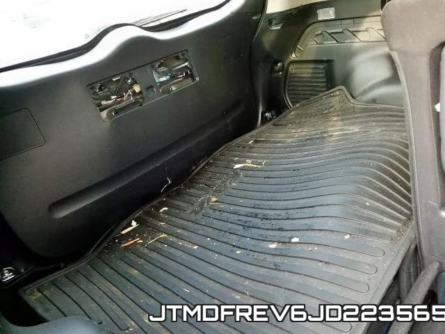 JTMDFREV6JD223565 фото 10