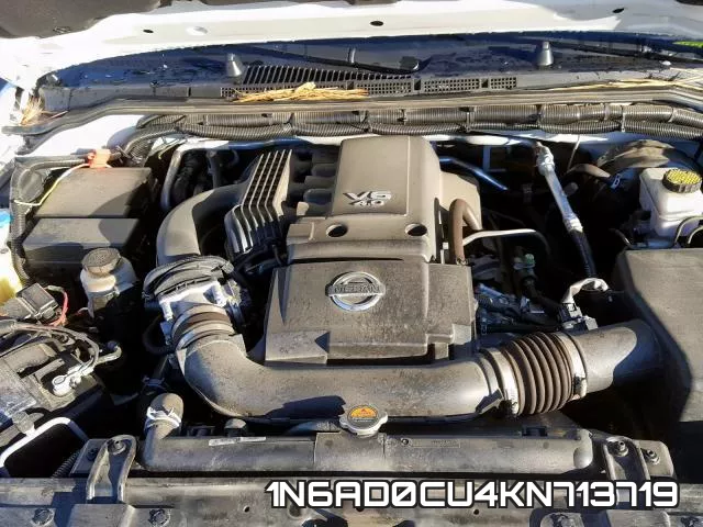 1N6AD0CU4KN713719 фото 8