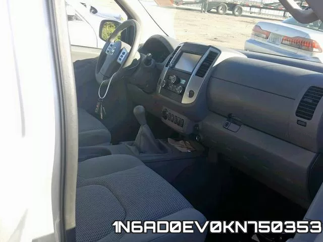 1N6AD0EV0KN750353 фото 6
