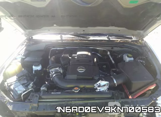1N6AD0EV9KN700583 фото 2