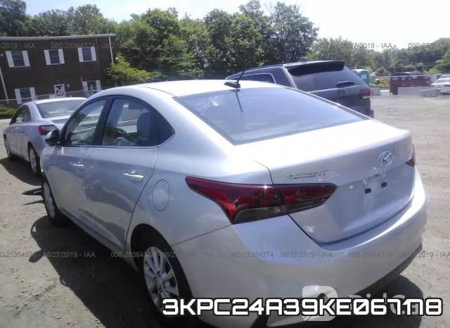 3KPC24A39KE067178 фото 4