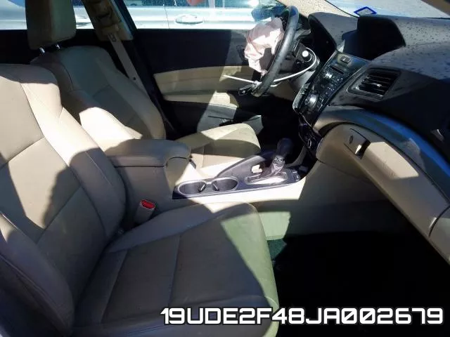 19UDE2F48JA002679 фото 6