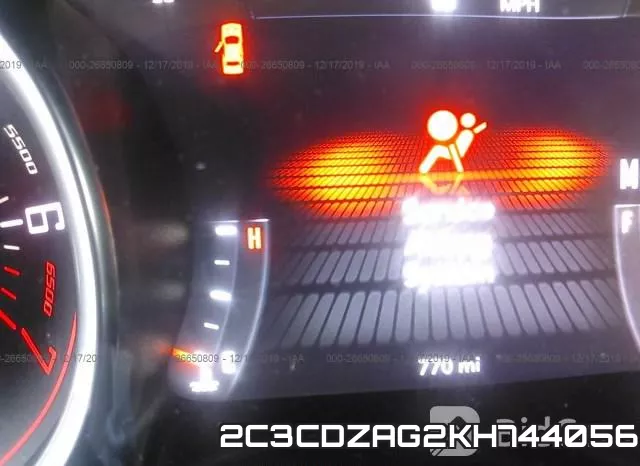 2C3CDZAG2KH744056 фото 8