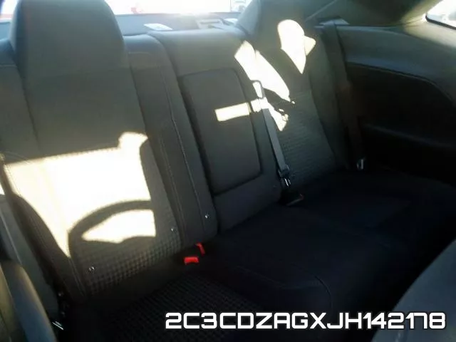 2C3CDZAGXJH142178 фото 7