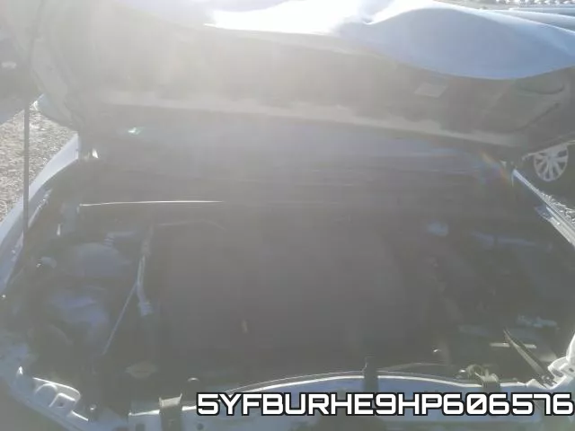 5YFBURHE9HP606576 фото 8