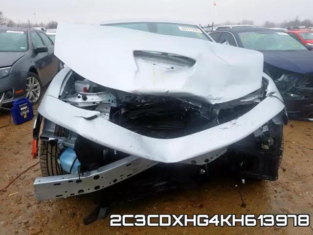 2C3CDXHG4KH613978 фото 8
