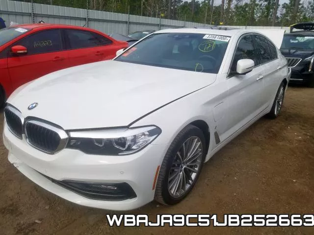 WBAJA9C51JB252663 фото 3