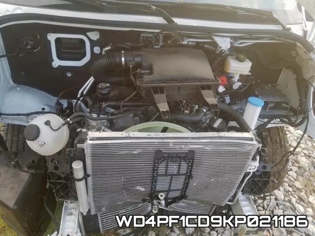 WD4PF1CD9KP021186 фото 8