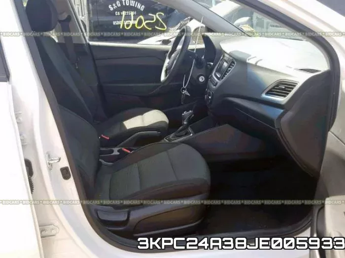 3KPC24A38JE005933 фото 6