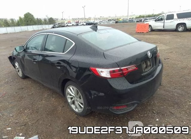 19UDE2F37JA000509 фото 4