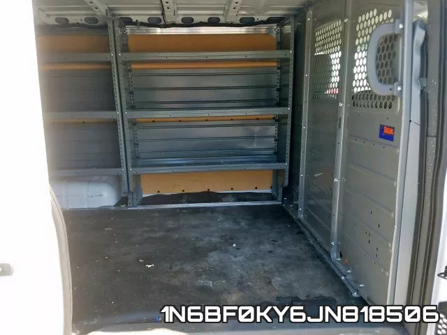 1N6BF0KY6JN818506 фото 7