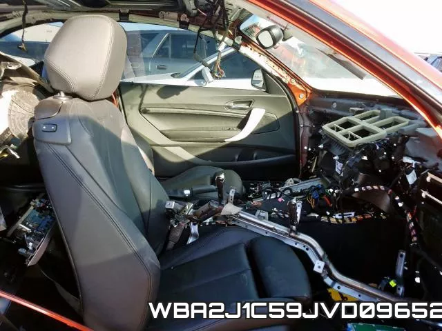WBA2J1C59JVD09652 фото 6