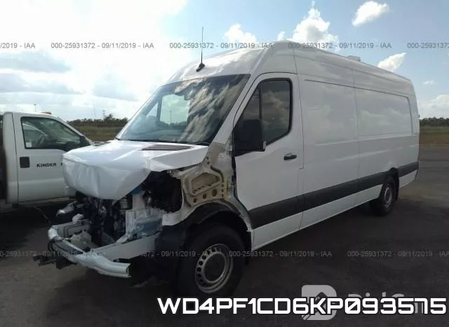 WD4PF1CD6KP093575 фото 3
