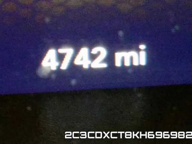 2C3CDXCT8KH696982 фото 9