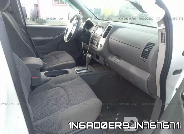 1N6AD0ER9JN767671 фото 6
