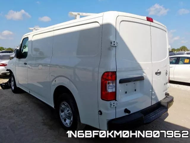 1N6BF0KM0HN807962 фото 4