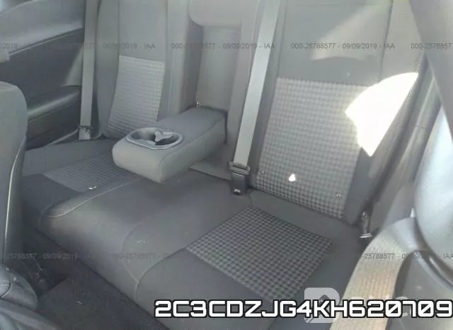 2C3CDZJG4KH620709 фото 9
