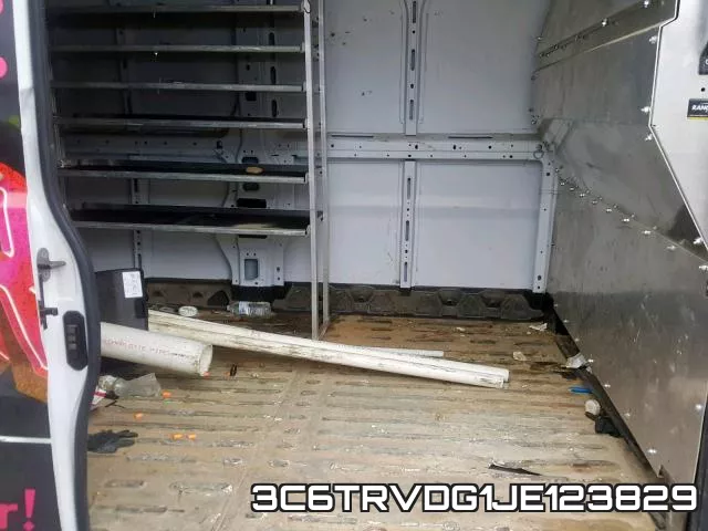 3C6TRVDG1JE123829 фото 7