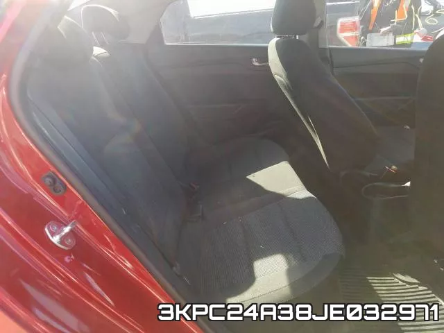 3KPC24A38JE032971 фото 7