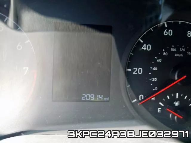 3KPC24A38JE032971 фото 9