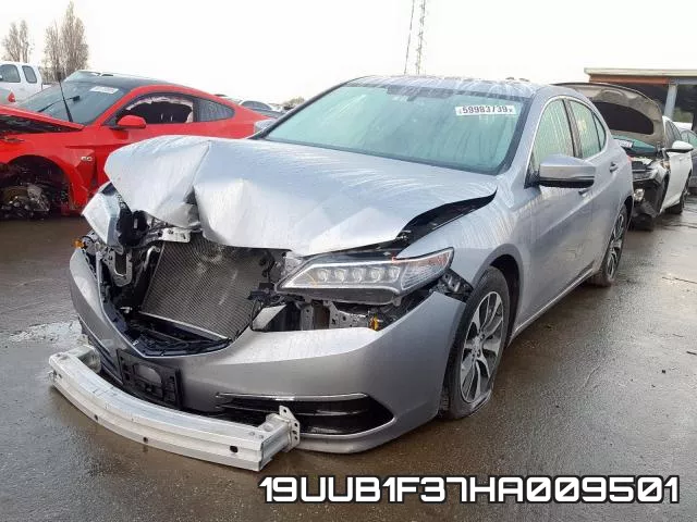 19UUB1F37HA009501 фото 3