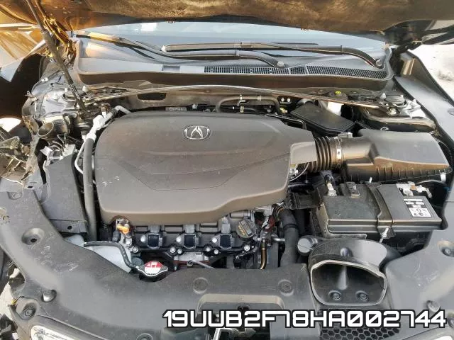 19UUB2F78HA002744 фото 8