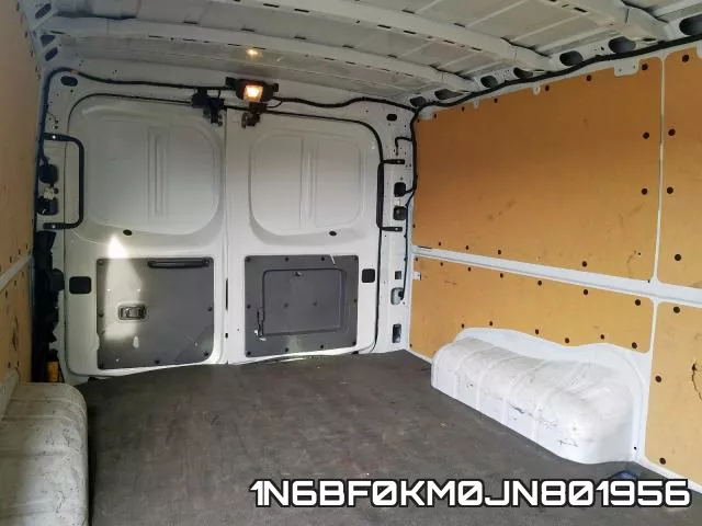 1N6BF0KM0JN801956 фото 10