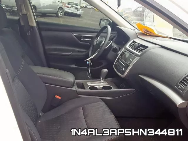 1N4AL3AP5HN344811 фото 6